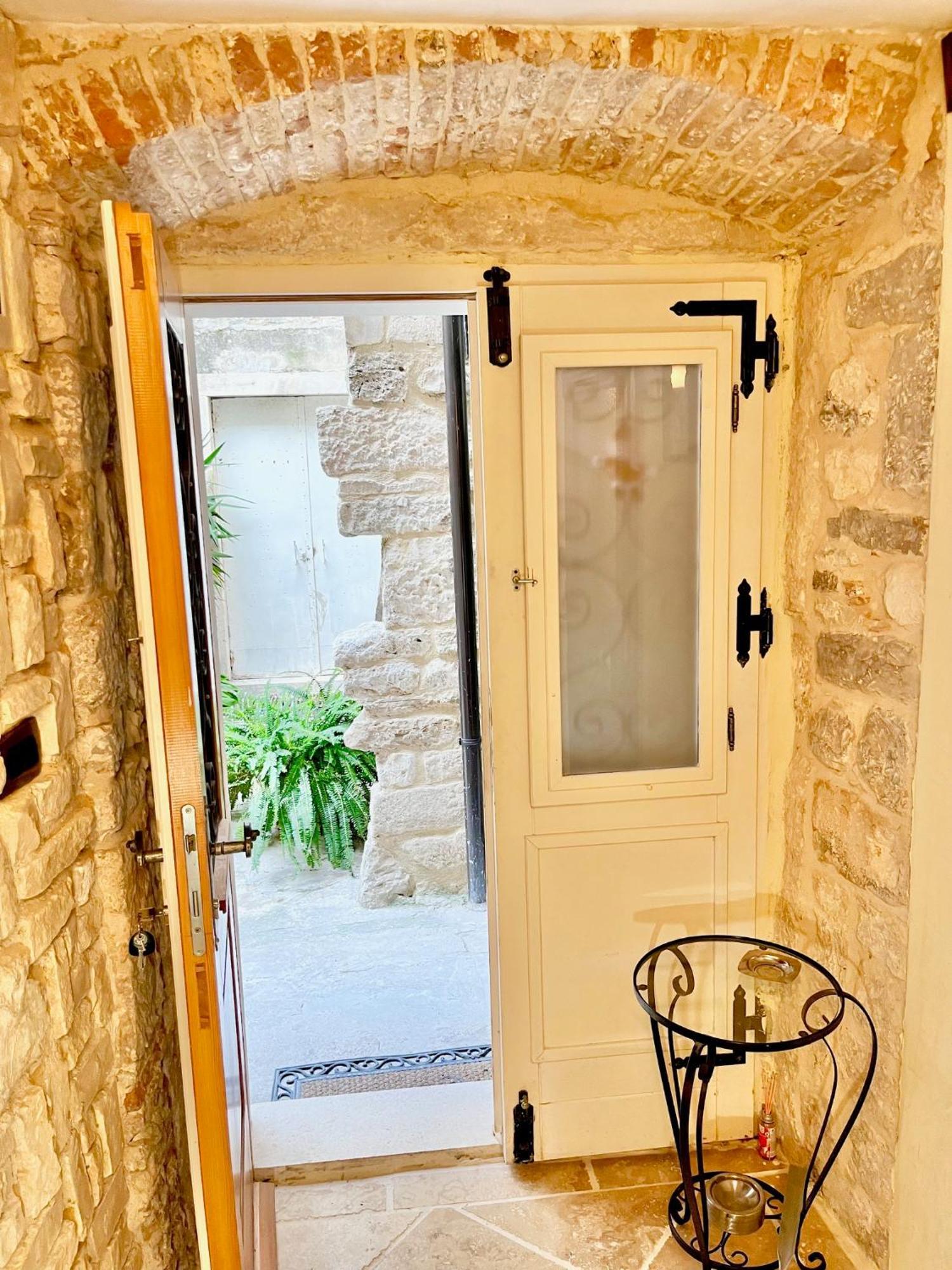Apartment Venus Of The Palace - New Renovated Split Exteriör bild